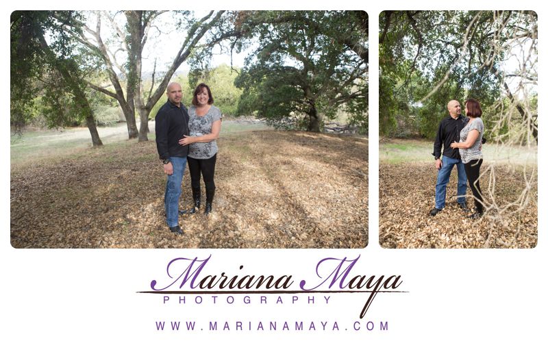 mom and dad duringa  family portrait session